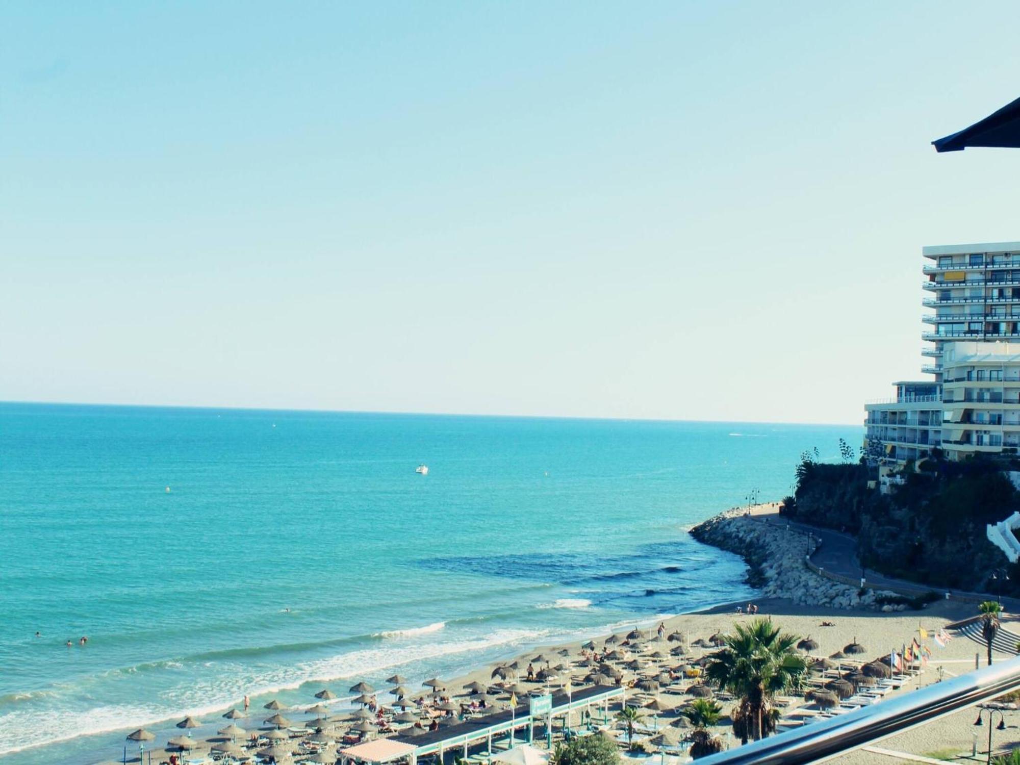 Esplendido Apartamento A Pie De Playa En Torremolinos Luaran gambar