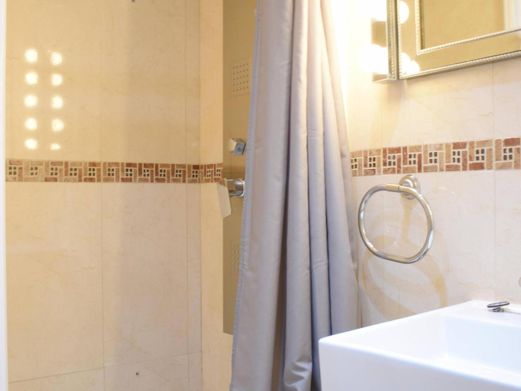 Esplendido Apartamento A Pie De Playa En Torremolinos Luaran gambar