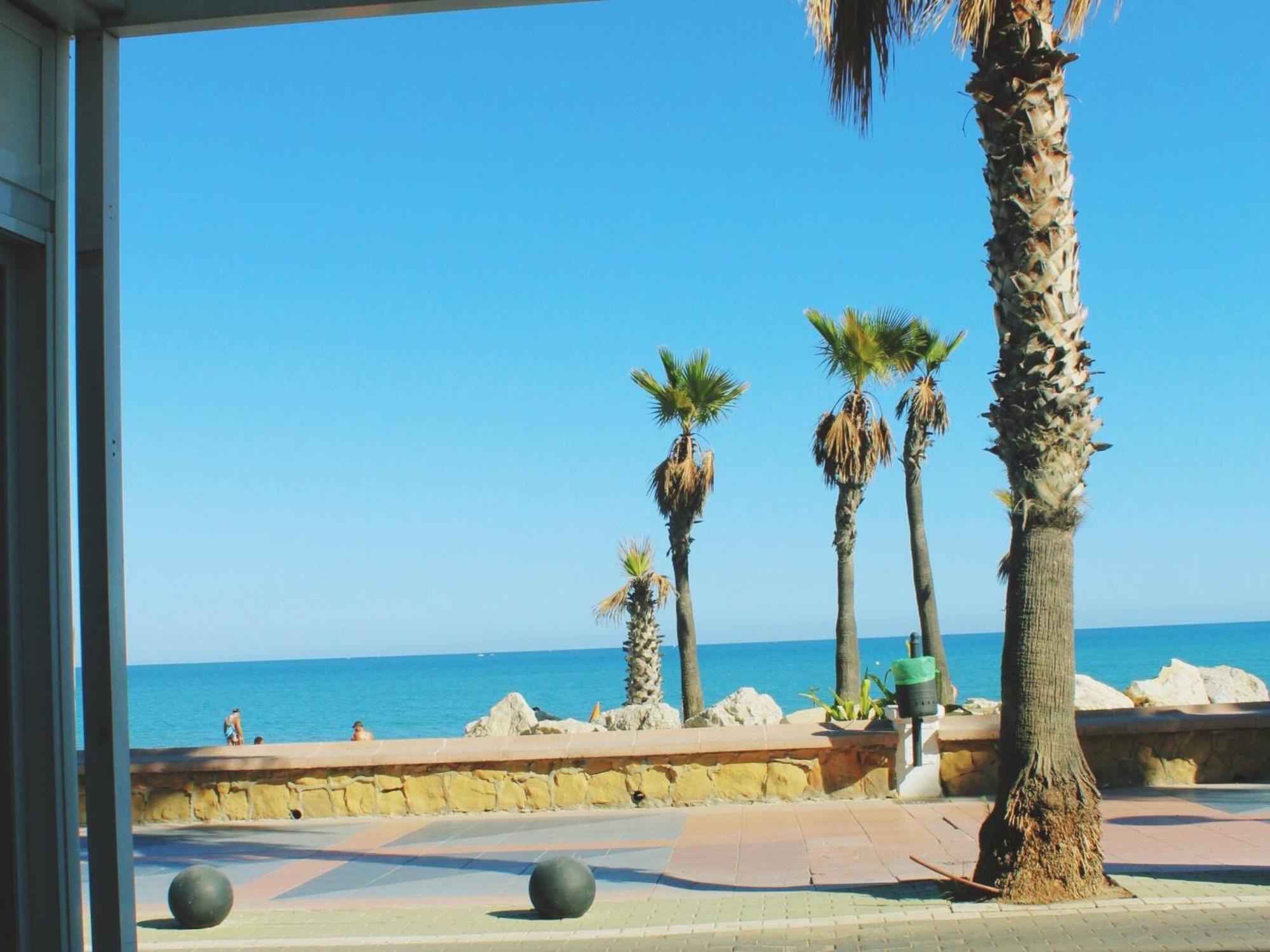 Esplendido Apartamento A Pie De Playa En Torremolinos Luaran gambar