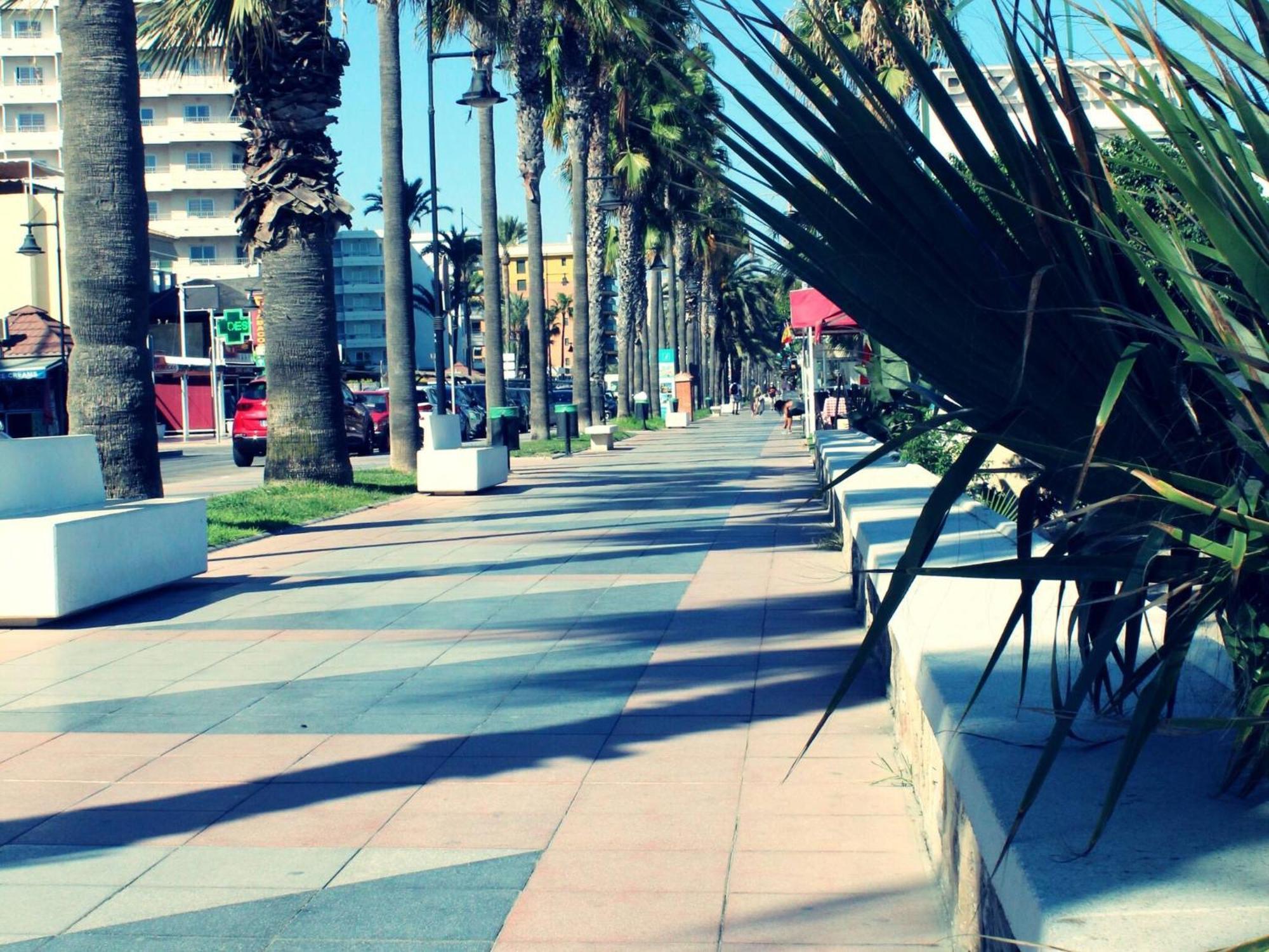 Esplendido Apartamento A Pie De Playa En Torremolinos Luaran gambar