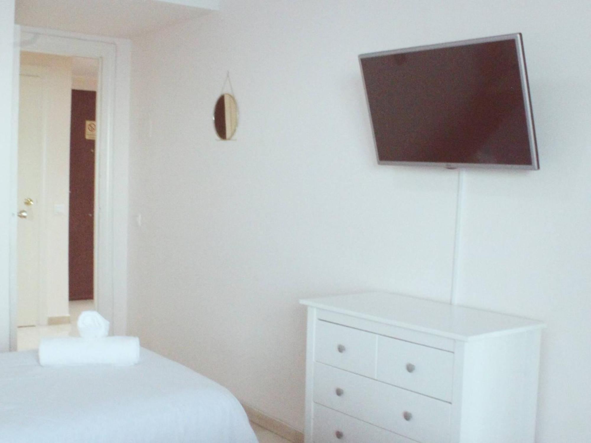 Esplendido Apartamento A Pie De Playa En Torremolinos Luaran gambar